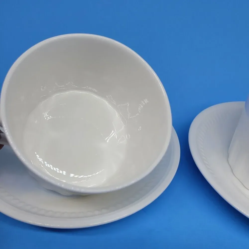 Wedgwood Colosseum White Set Of 2 Cups And 2 Saucers Excellent Condition